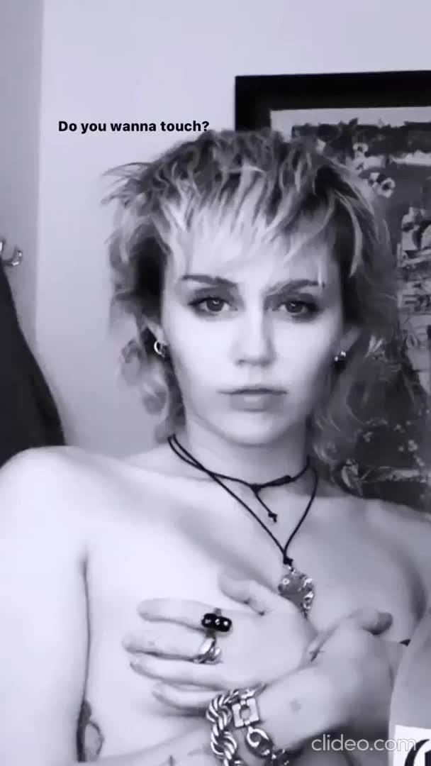 Miley Cyrus teasing : video clip