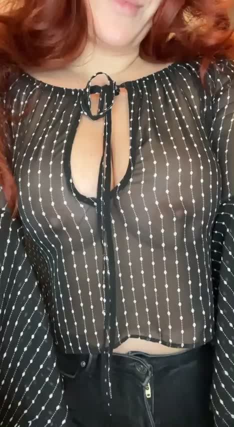 Oops, went out with my tits showing again : video clip