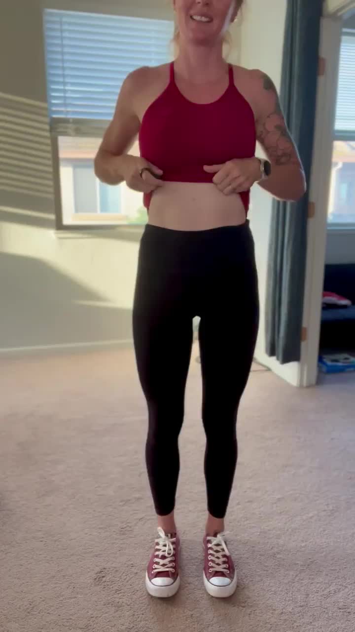 What my clients don’t get to see when I’m training them. Although I think they may wonder what’s underneath. (F33) : video clip