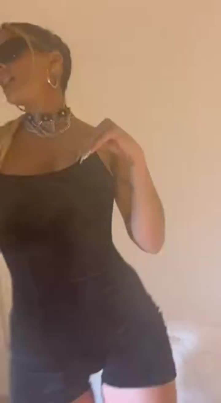 My new release "Feeling" and Boobs! : video clip