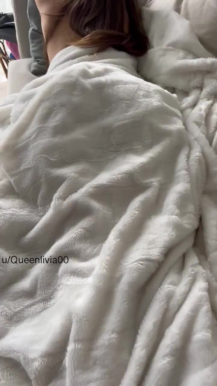I was having a nap when.. : video clip