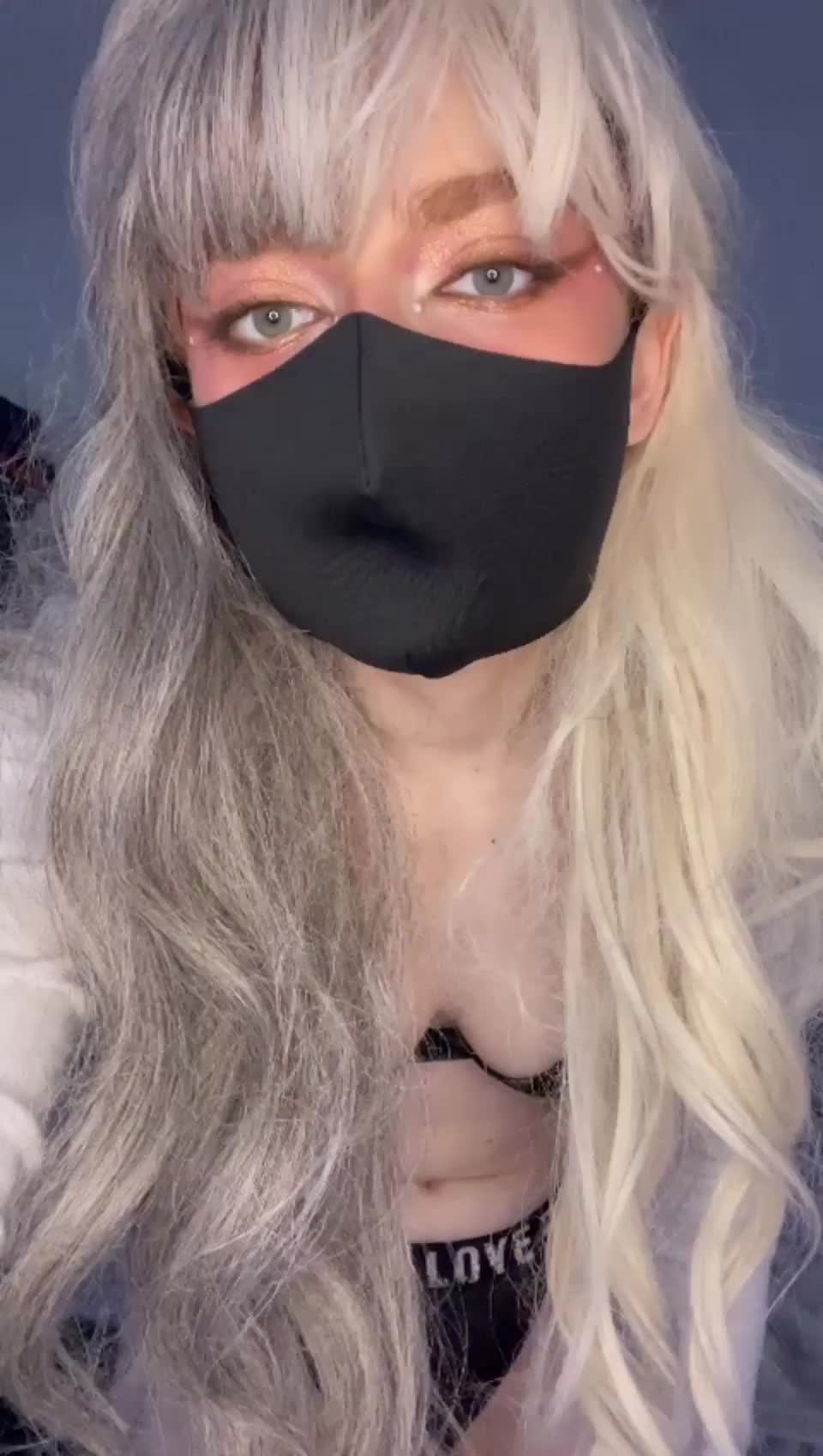 I'm a little shy showing my tits, but I think you like them : video clip