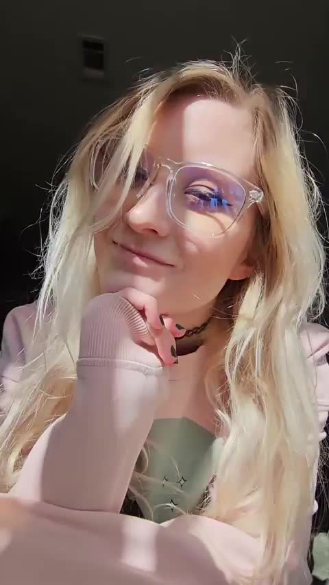 My curves aren't what they used to be, but I hope you still enjoy them :) : video clip
