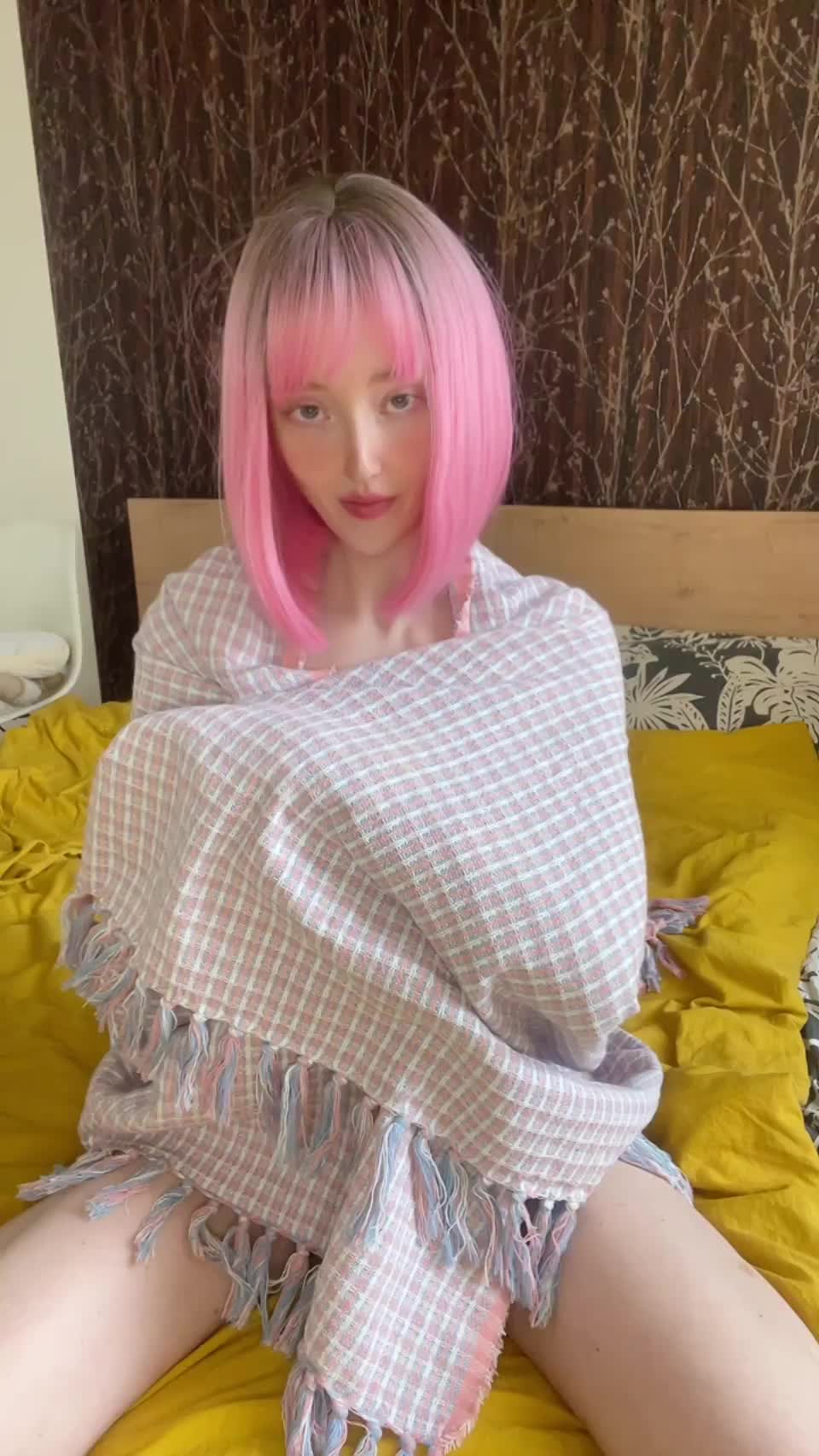 Would you give me a GF role or a personal fuckdoll? : video clip