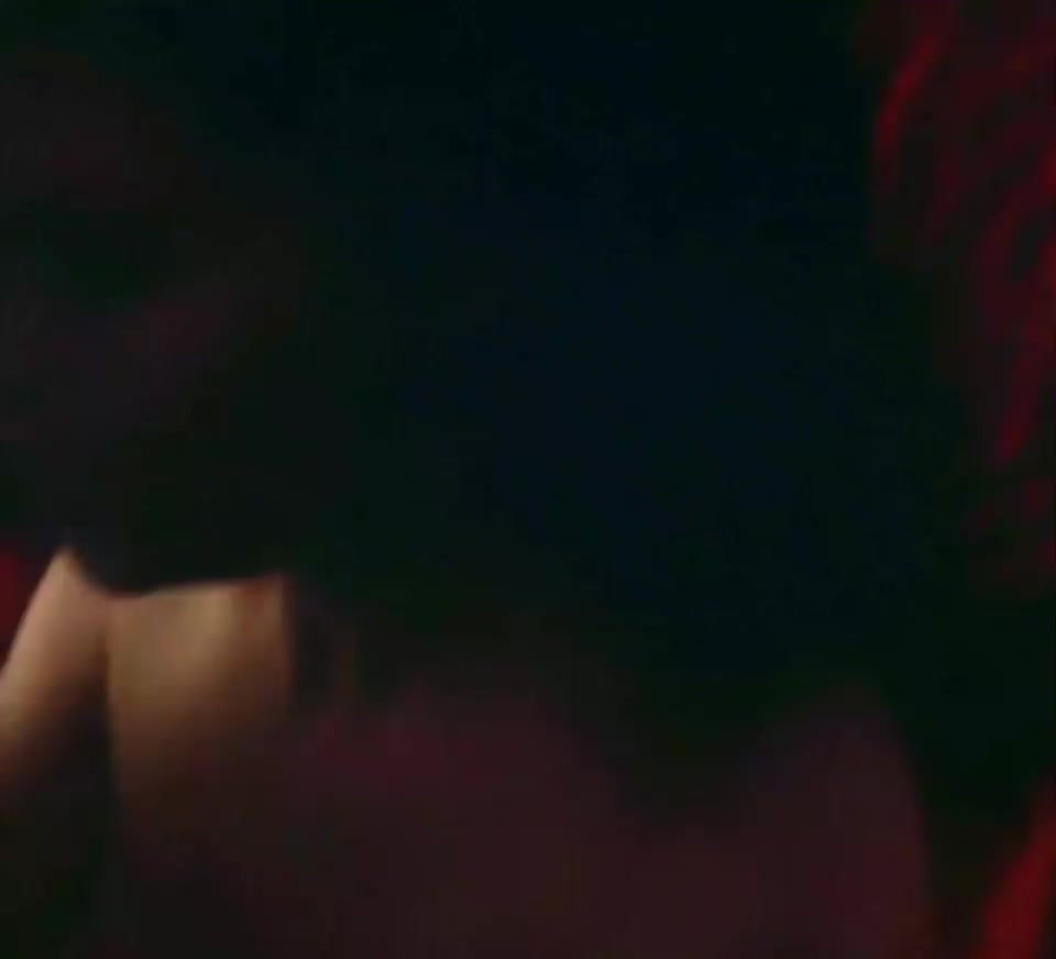 Sherilyn Fenn in her 1990 prime : video clip