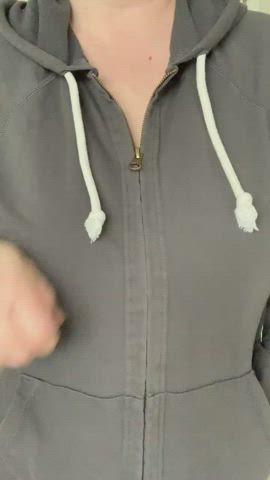 This is my favorite outfit to drop the kids off to school in! : video clip