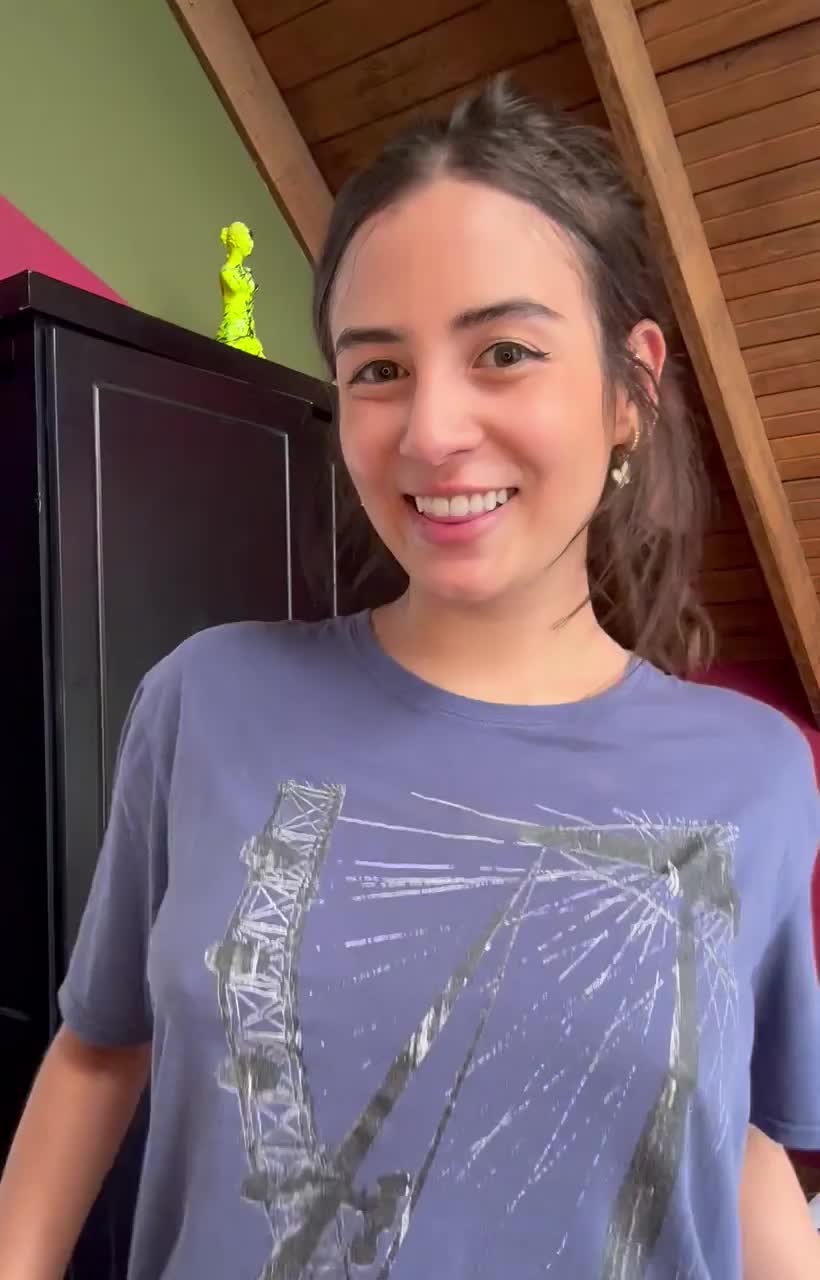 Using daddy’s shirt : video clip