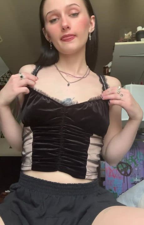 Did you ask for a small goth gf? : video clip