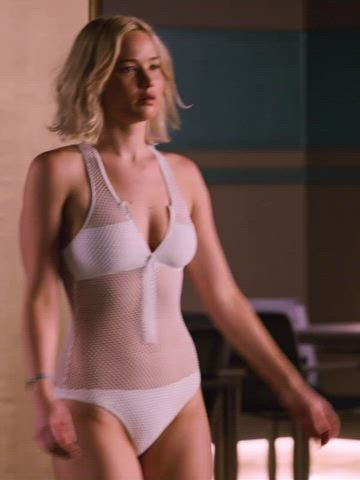 Jennifer Lawrence has a great body : video clip