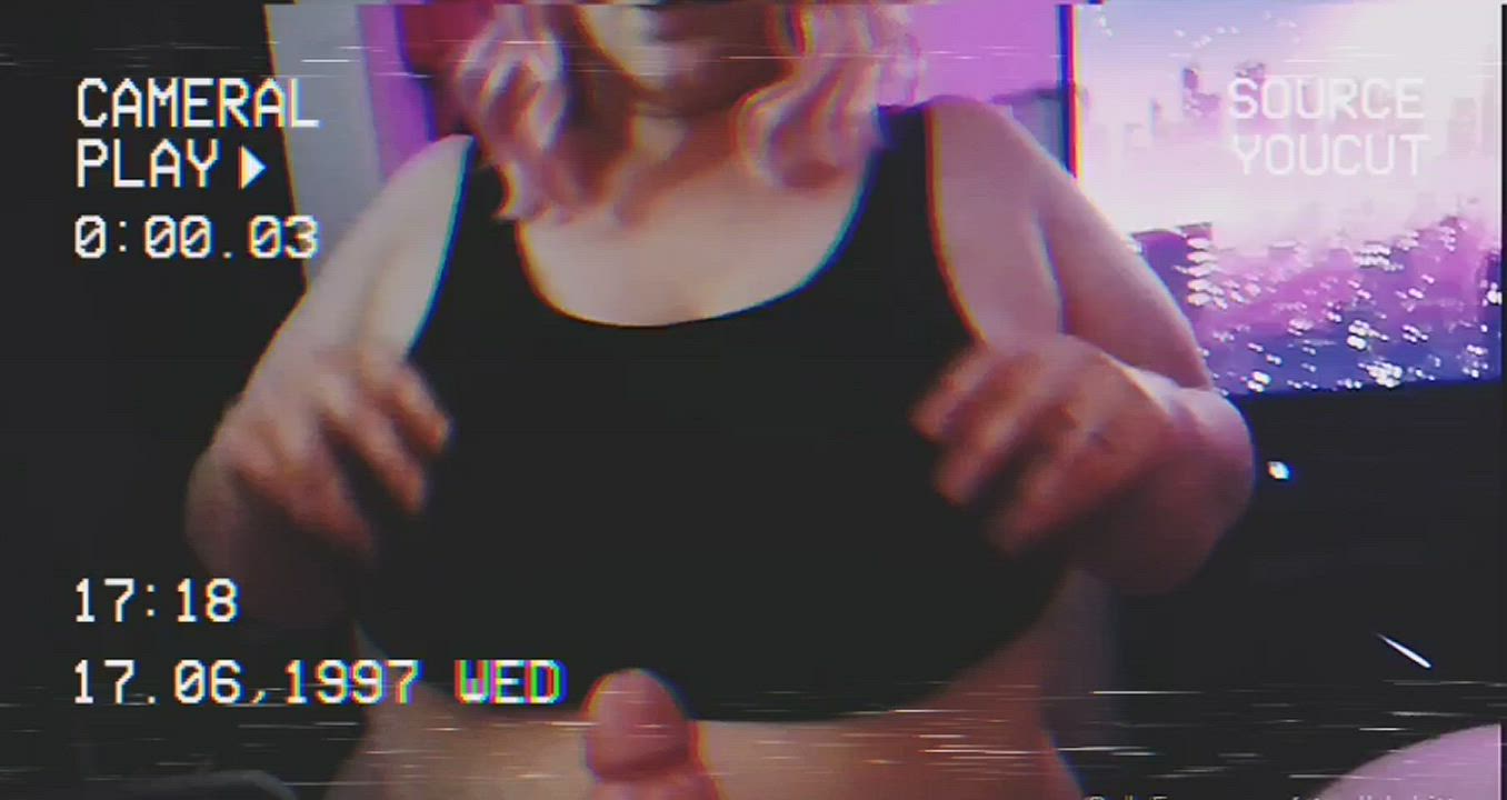 let my titties take the wheel 😏 [OC] : video clip