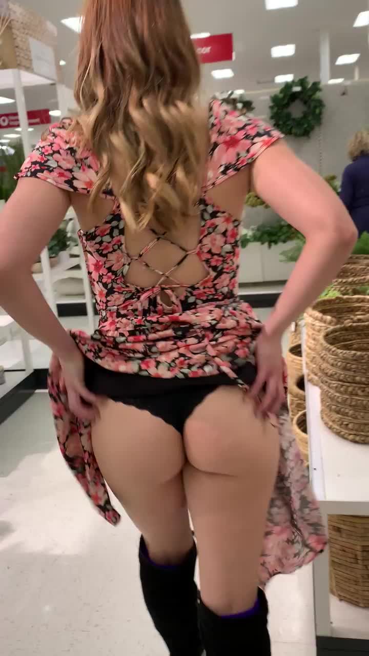 Flashing in the open at Target [GIF] : video clip
