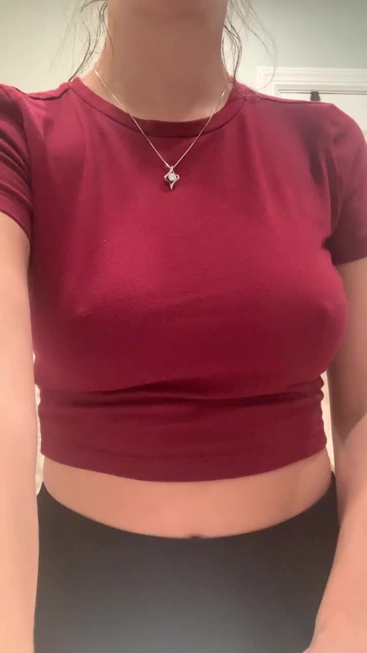 I just had to record a video in this top! Thought my tits look great 🙈 : video clip
