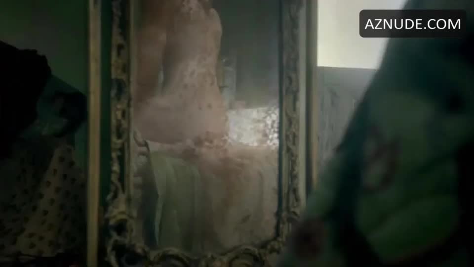 Jessica Parker Kennedy & Nevena Jablanovic : video clip