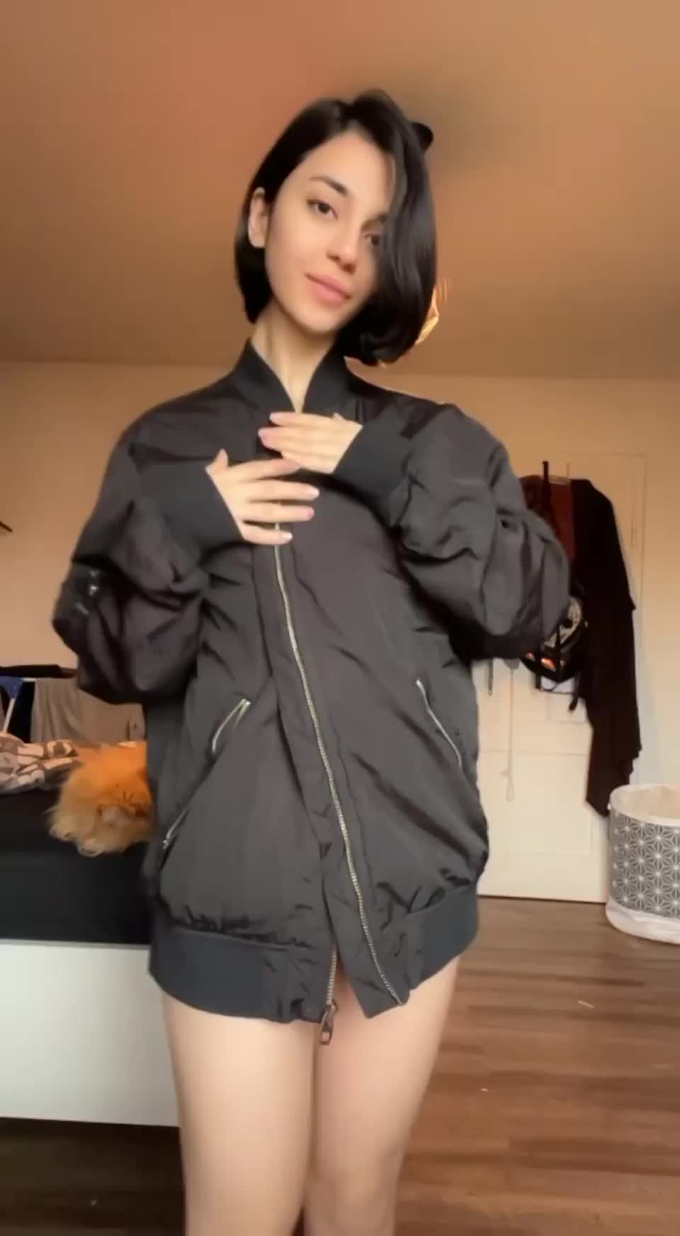 My current look is sure to please you : video clip