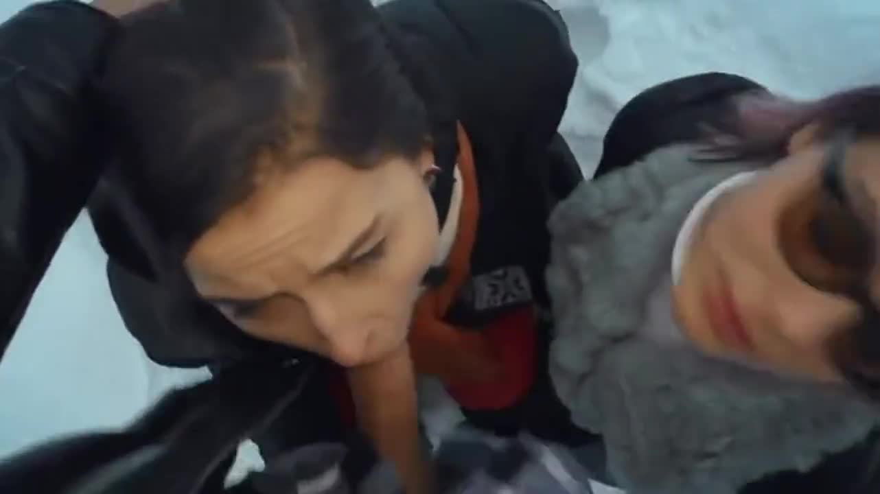 Hot Cumshot in Public Winter Location on 2 Girls : video clip