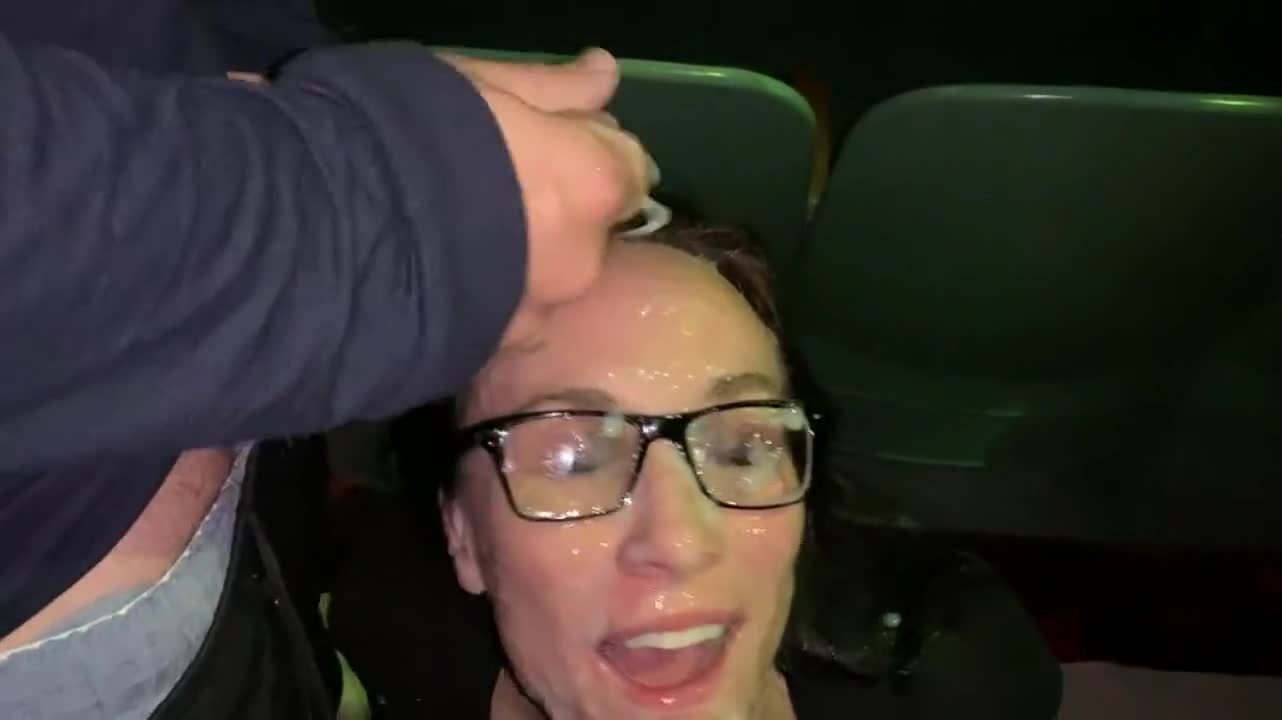 Feeling beautiful covered in cum! : video clip