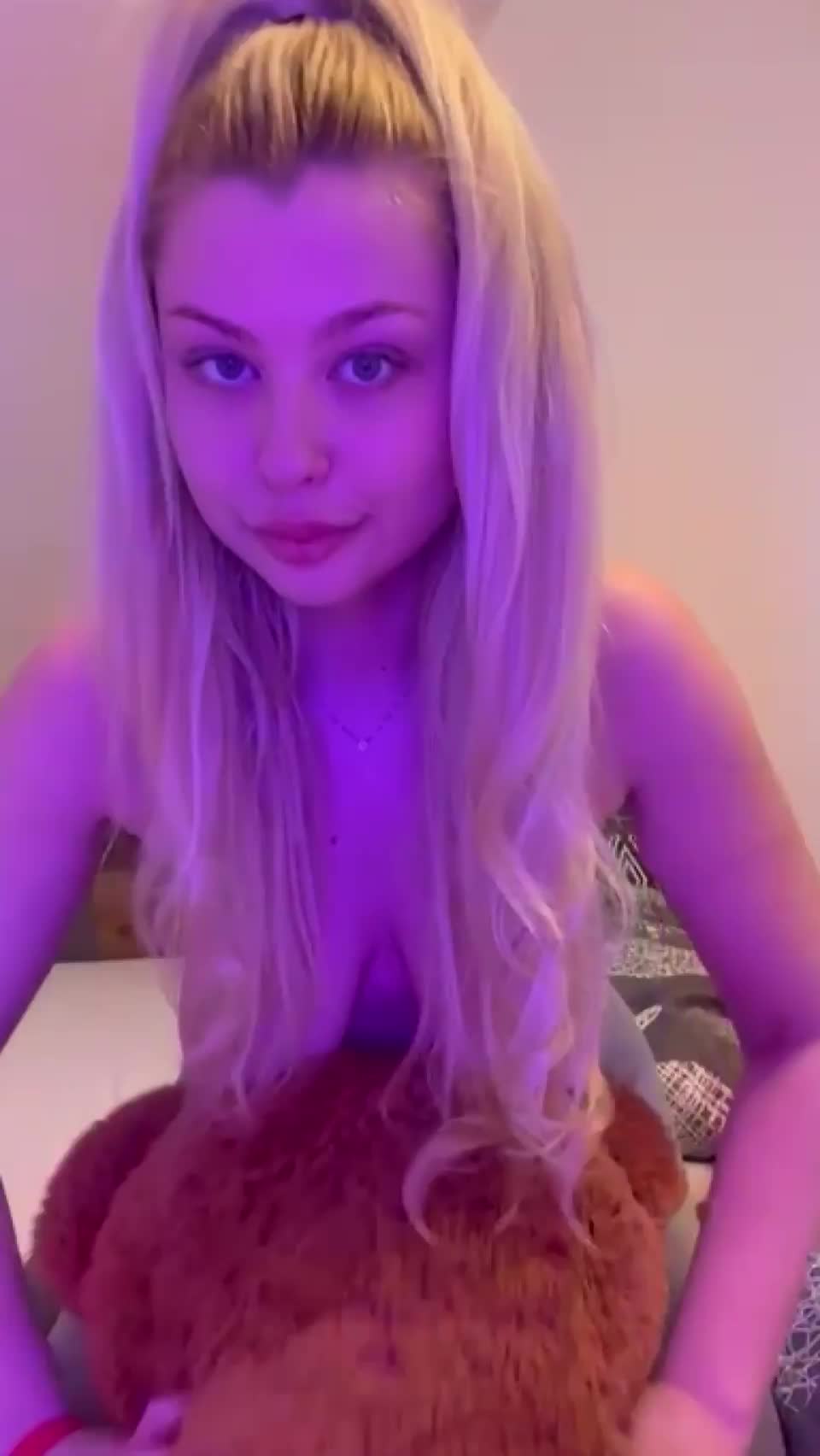 No one has touched my tits in so long : video clip