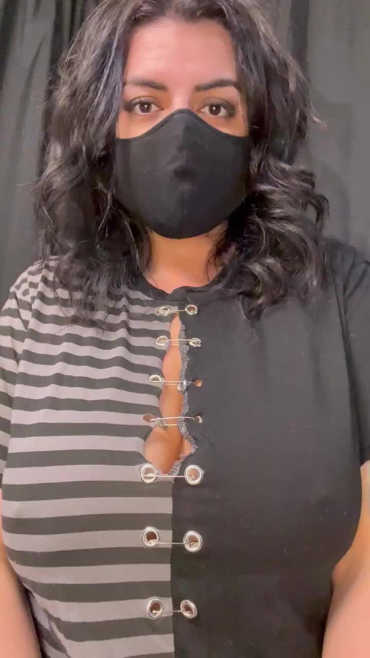 Safety (pin) first : video clip