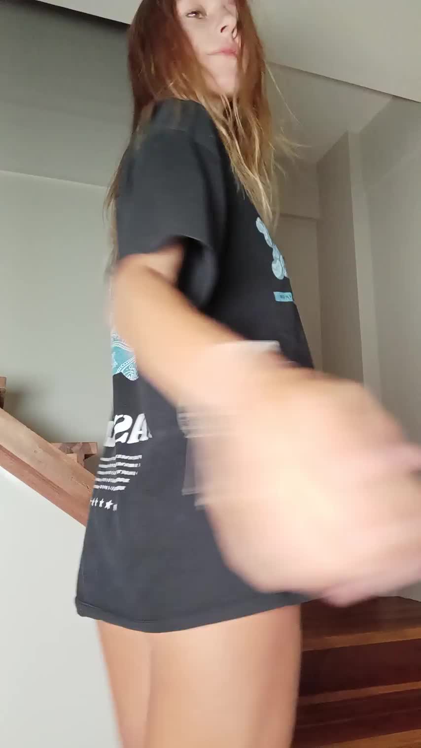 For those thinking about fucking me from behind : video clip