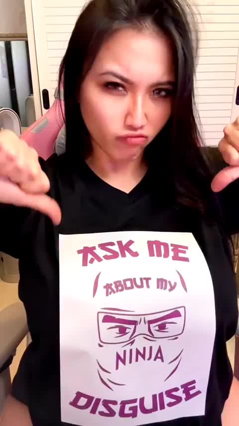 "Ask me about my ninja disguise" 🤣 : video clip