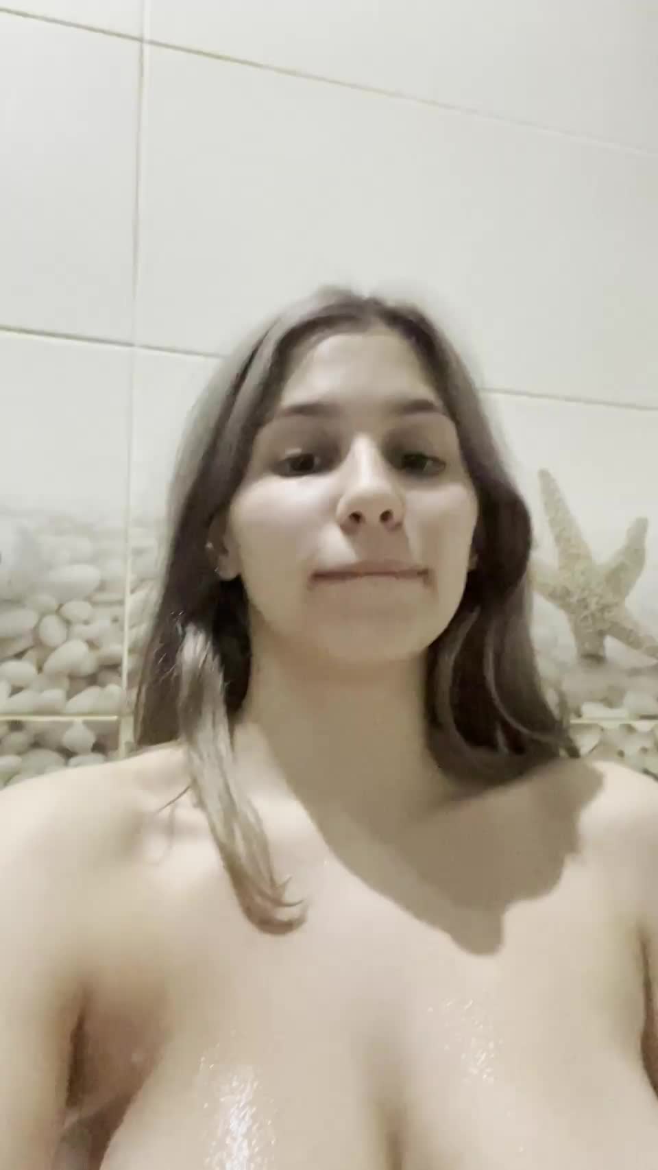 Thick tits, big vibes : video clip