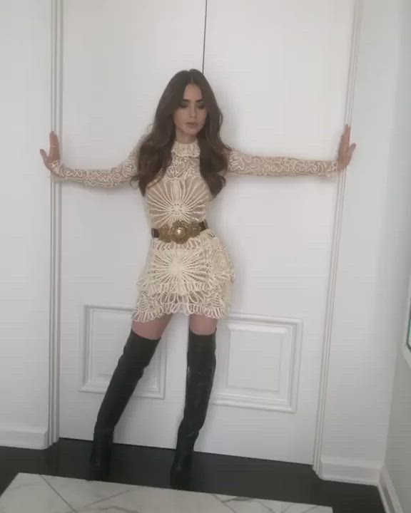 Lily Collins : video clip