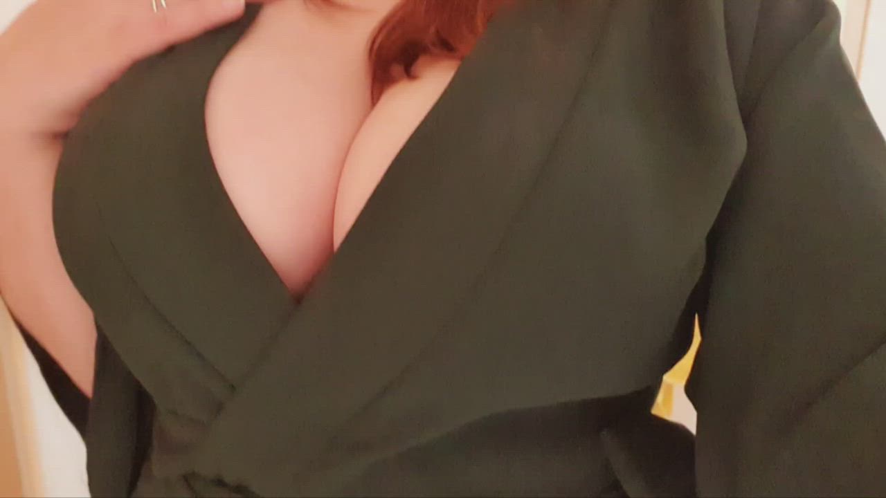 do you think your cock would fit between them? 🥰 : video clip