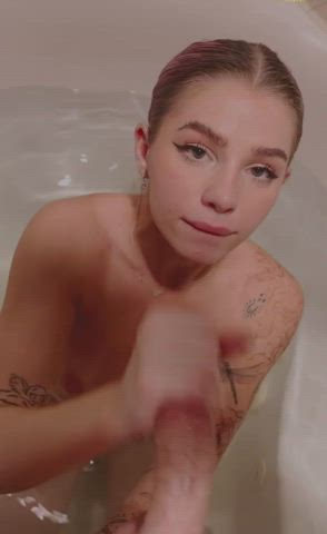 Bathtub finish : video clip