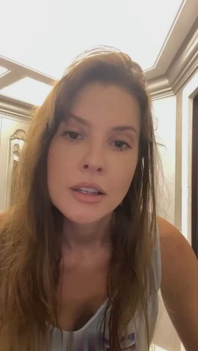 Amanda Cerny Nip Slip : video clip