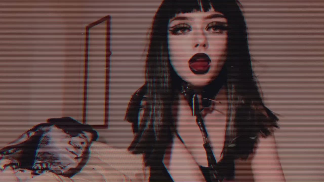 Cum on my tongue and call me a slut? : video clip