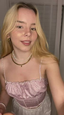 are u into petite blonde 18 yr old girls like me : video clip