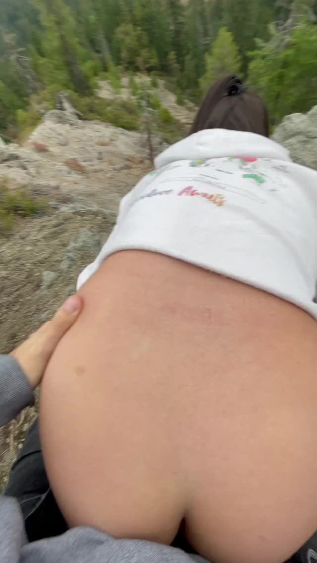 Legit almost fell of the cliff trying to hide from the trail [gif] : video clip