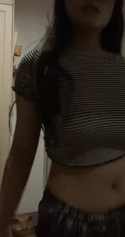 Here's a boob drop for you guys :"> : video clip