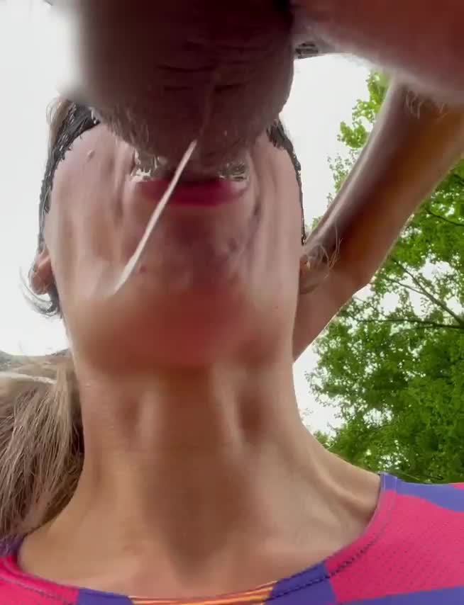 being a blowjob girl requires being immediately accessible anytime 😋 (OC) : video clip