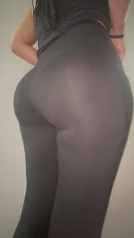 Leggings usually make a girls ass sit up and look better but I swear my 45 inch cheeks look better without them! what do you think?!? : video clip