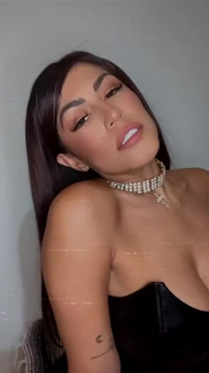 I feel like push up bras don't work for me : video clip