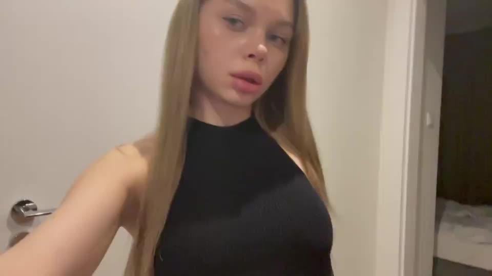 I want your kids on my pale chest : video clip
