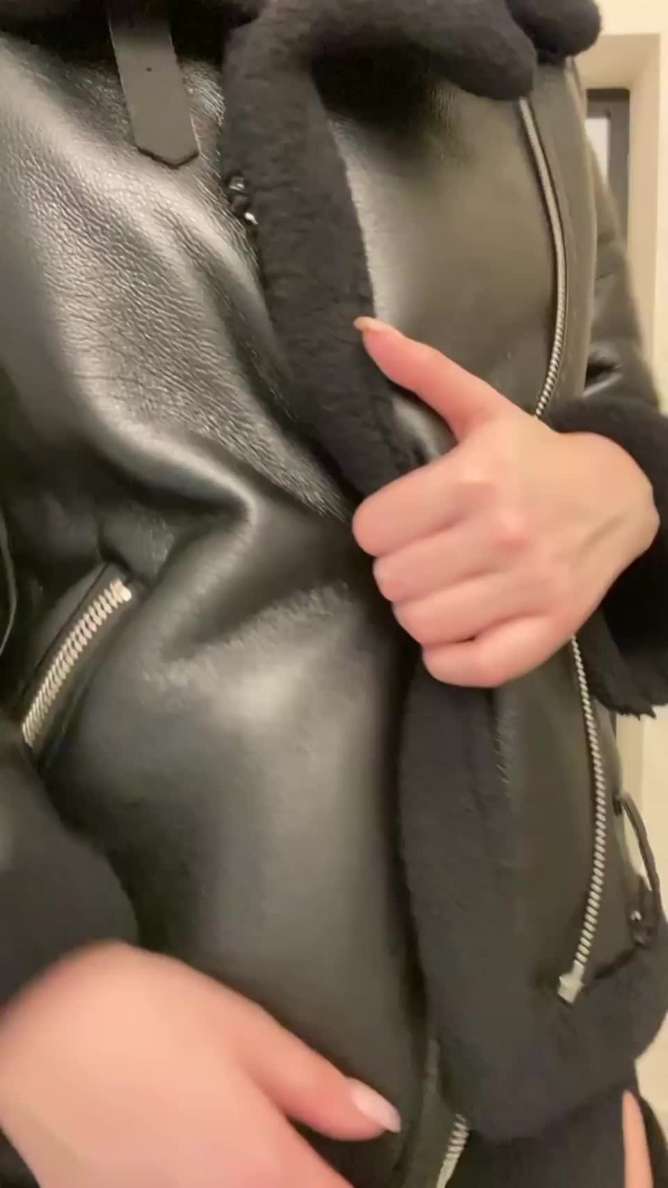 Let me take your internet virginity. : video clip