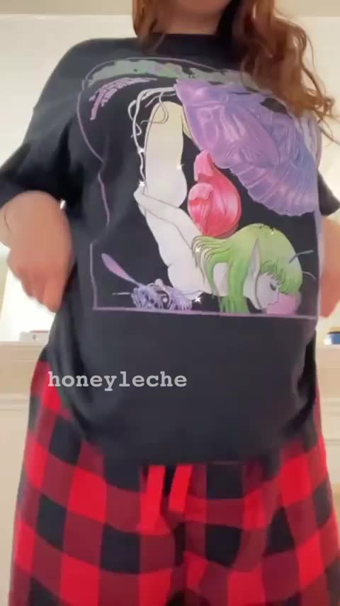id love to wake you up like this and spend the whole day getting bred🍞 : video clip