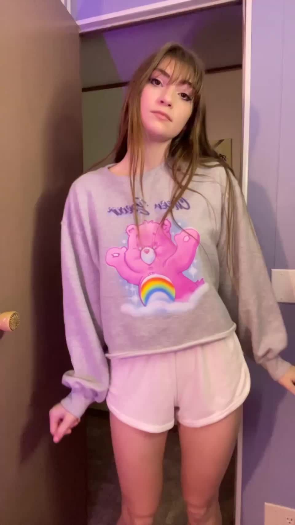 Arent they too tiny? : video clip