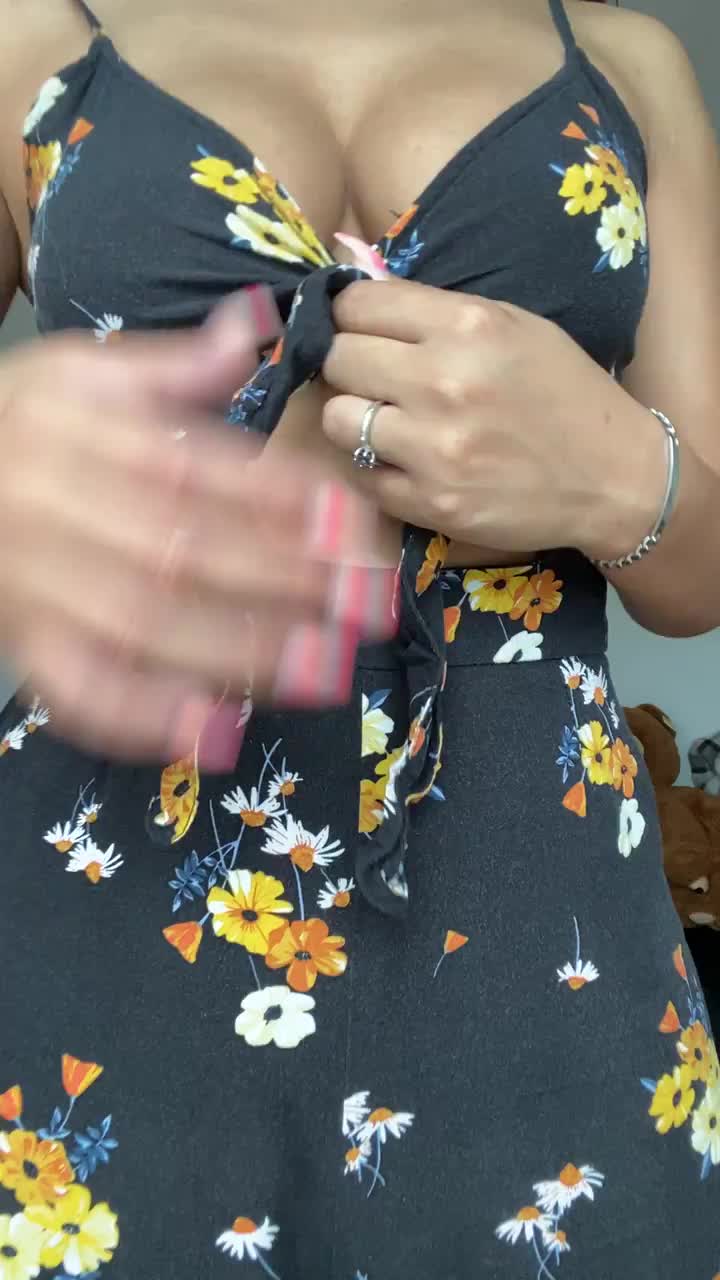 First post here, do I have what it takes? *Titty drop* : video clip