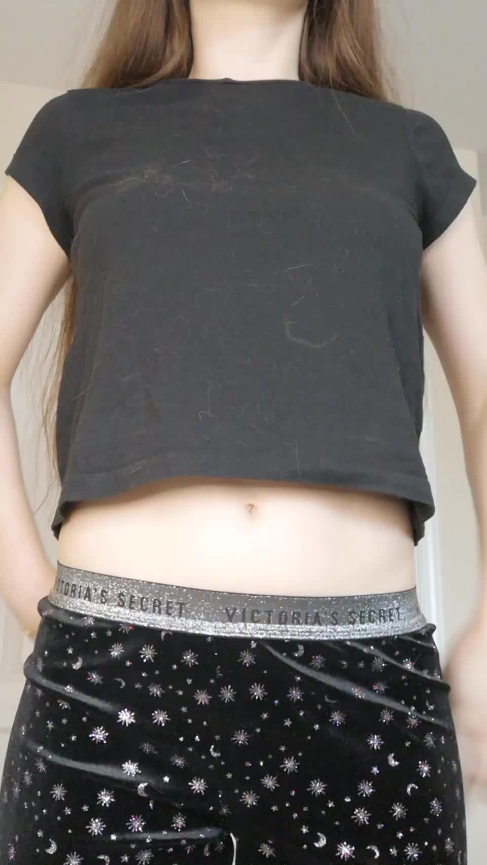 nudes incase your gf hasnt sent you any today : video clip
