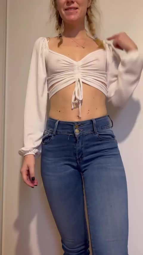 Is my outfit okay : video clip