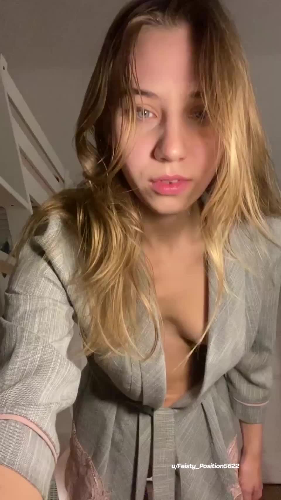 Spank my teen ass : video clip