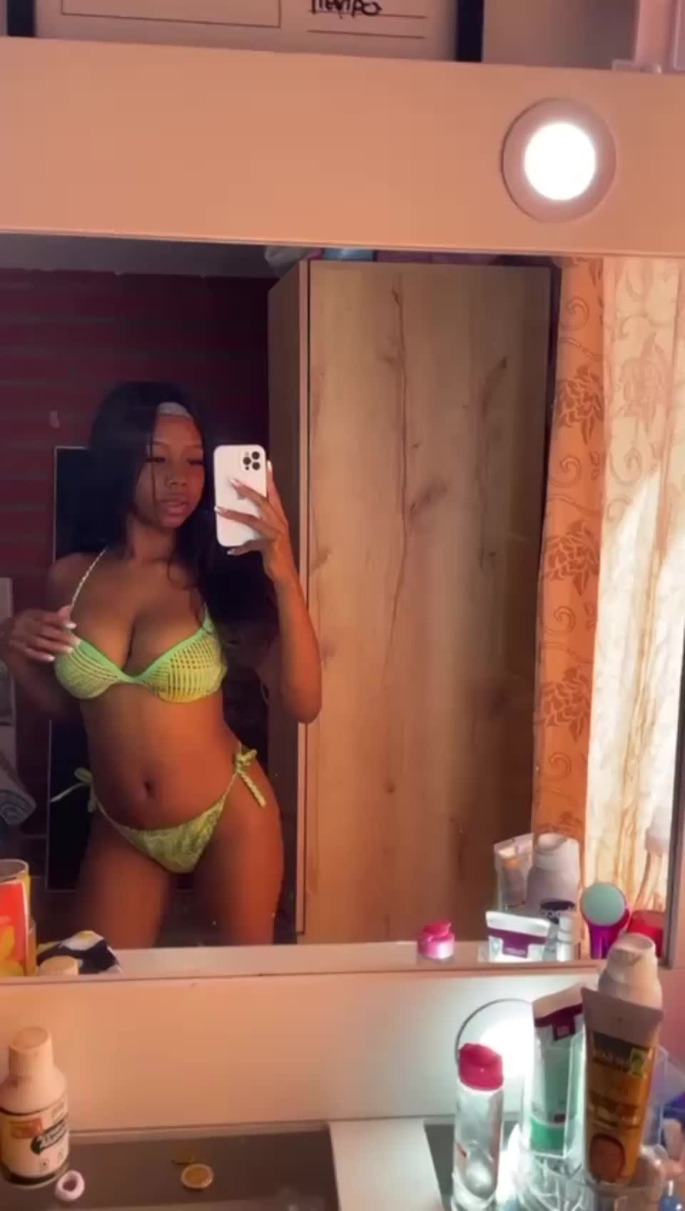 Say one word to describe my tits 😝 : video clip