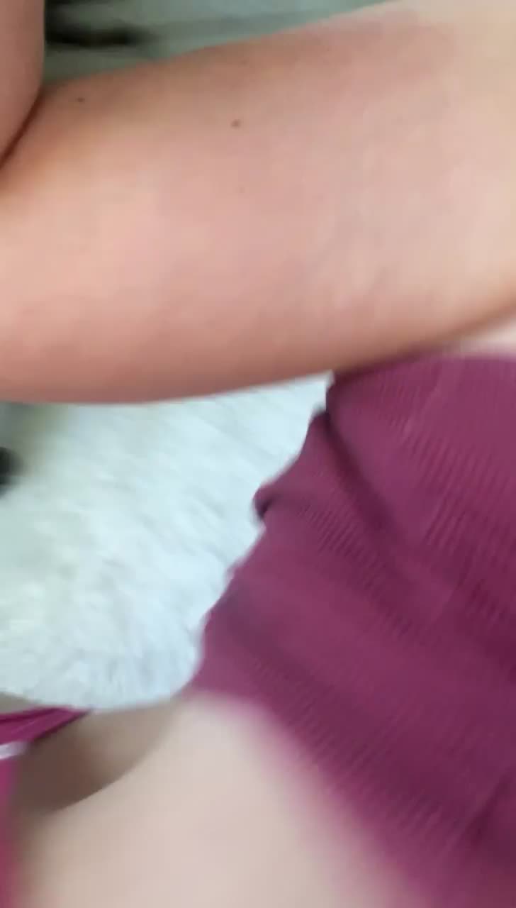 sending a nude to every single person who upvotes this👻jararos95 : video clip