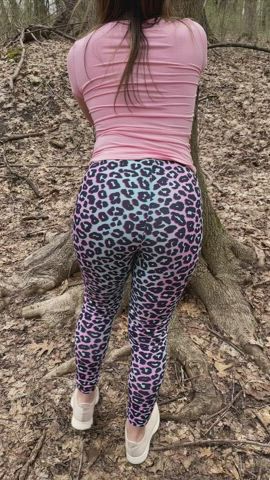 I wish there was a dom daddy in these woods 🤤🌲👀 : video clip