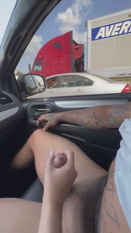 Multitasking playin with daddy’s juicy cock and driving : video clip