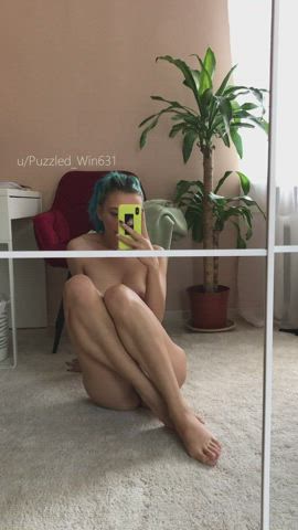 I'm fully naked and really horny : video clip