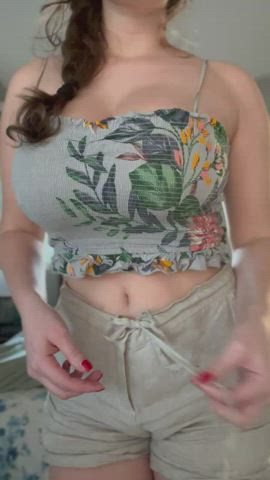 are my perky boobs too big and squishy for my small, Iittle waist : video clip